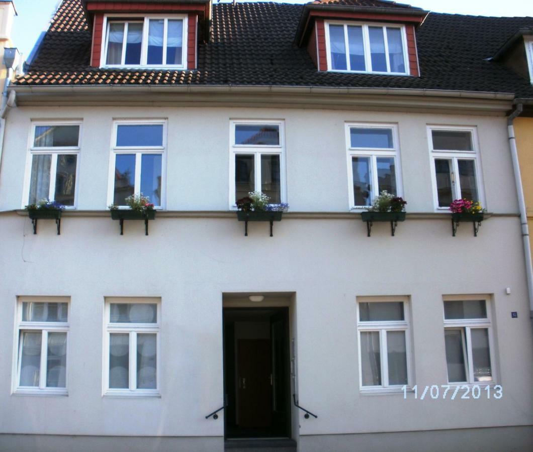Korner 1 Mit Terrasse & Parkplatz - Abc27 By Abcwismar Apartment Exterior photo